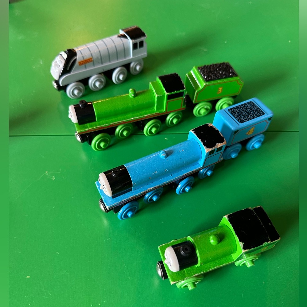 Thomas & Friends Wooden Railway Gordon Henry Spencer No Stripe & Tender Cars
